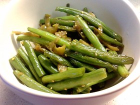 インゲンとザーサイのニンニク生姜炒め